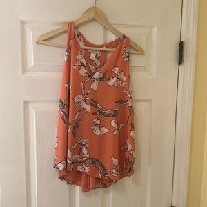 Flower patterned top